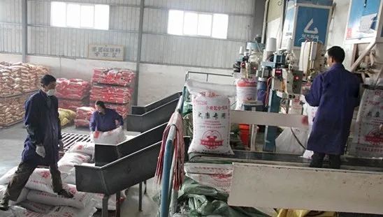 飼料廠車間腥臭味擾民，就用Dejing的凈飼料廠專用除臭劑.jpg